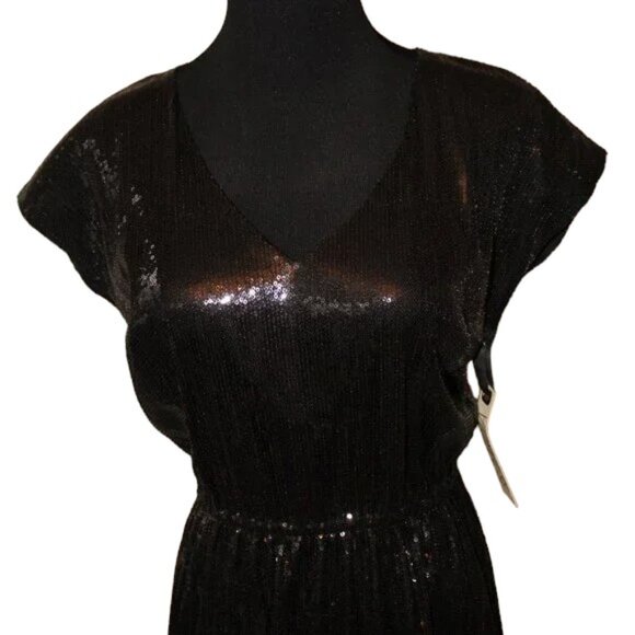 BB Dakota by Steve Madden Dresses & Skirts - DRESS BB Dakota by Steve Madden Little Black Sequin Cocktail Size Small NWT's